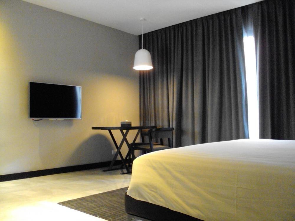 S Ratchada Leisure Hotel - Sha Plus Bangkok Exteriér fotografie A room at the hotel