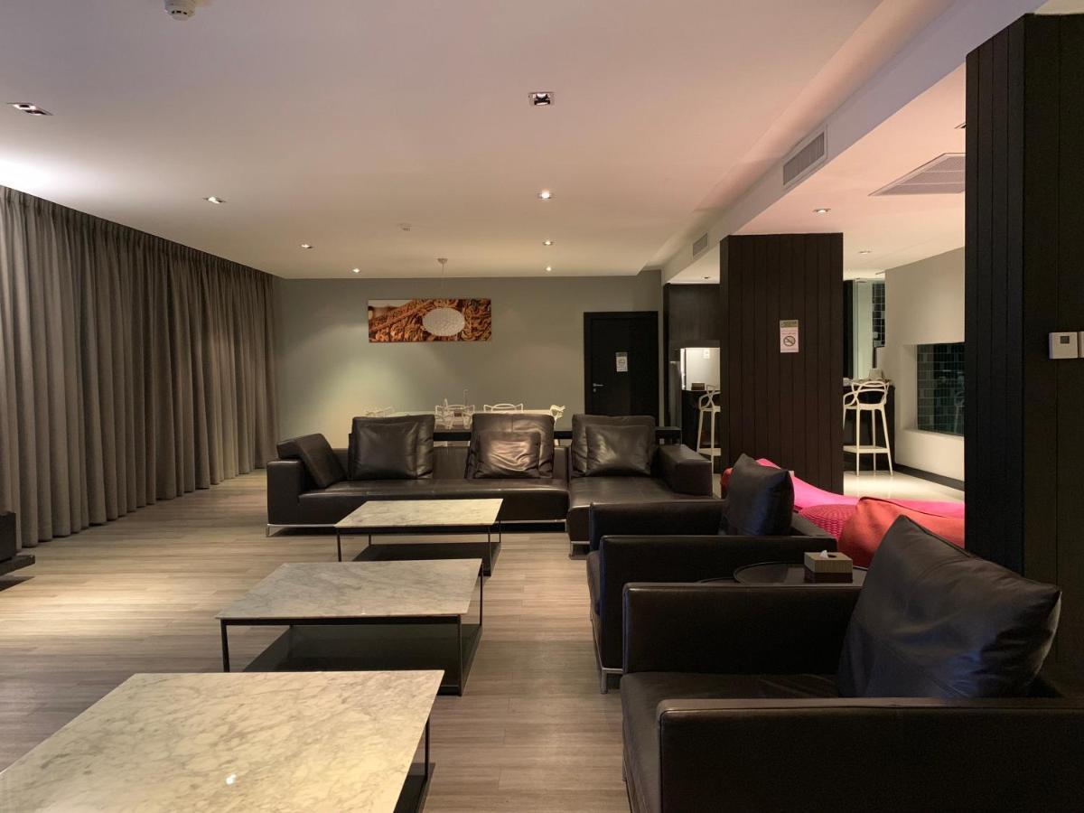 S Ratchada Leisure Hotel - Sha Plus Bangkok Exteriér fotografie The lounge at the airport