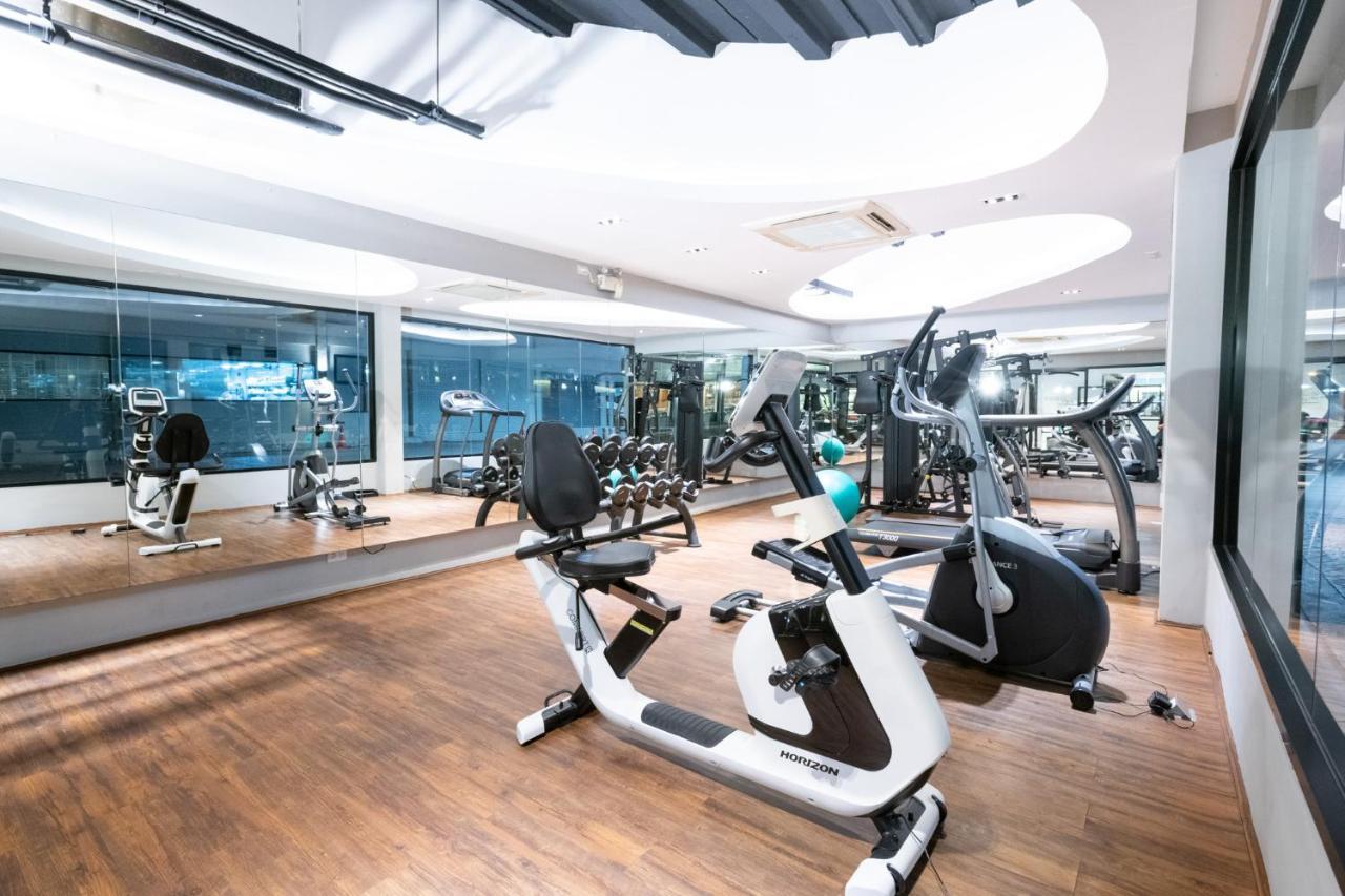 S Ratchada Leisure Hotel - Sha Plus Bangkok Exteriér fotografie The gym at the hotel