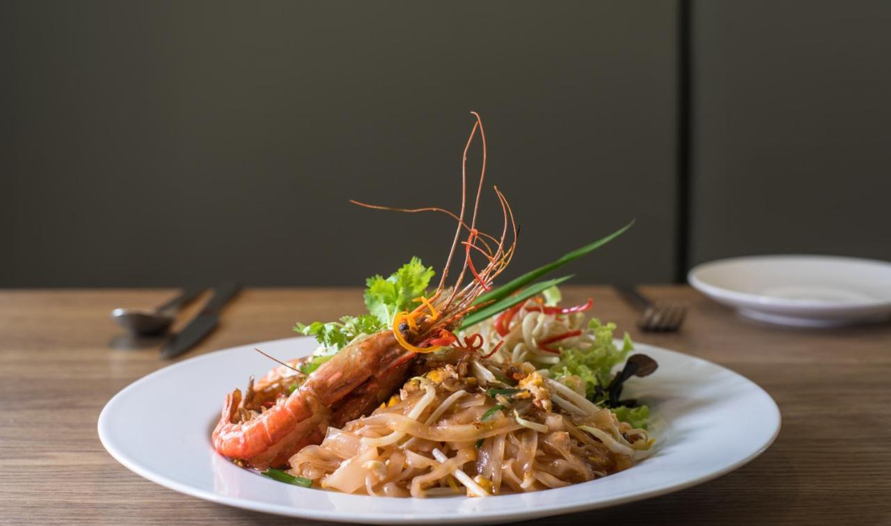 S Ratchada Leisure Hotel - Sha Plus Bangkok Exteriér fotografie Pad Thai